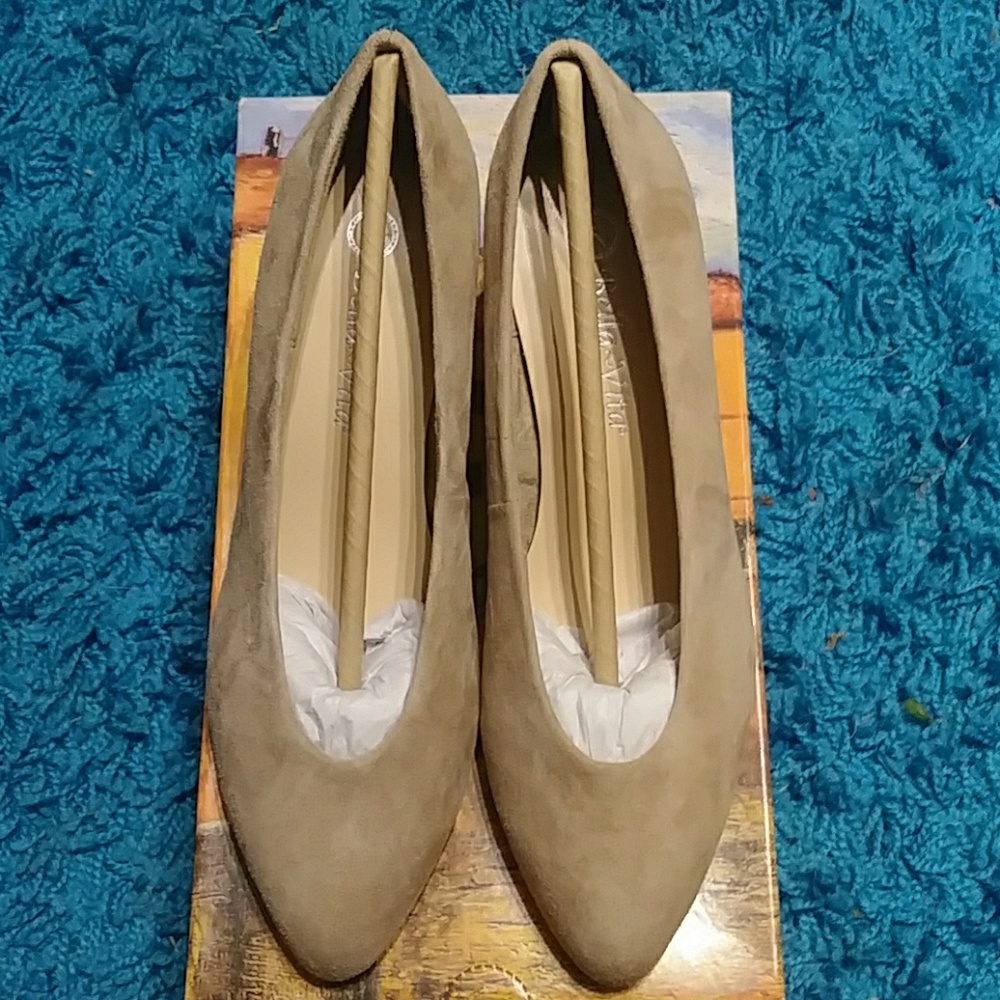 Bella Vita Woman's Jensen Size 7